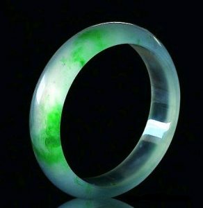 翡翠鉴定书的查询方法有哪些？ 一些注意事项也需要清楚